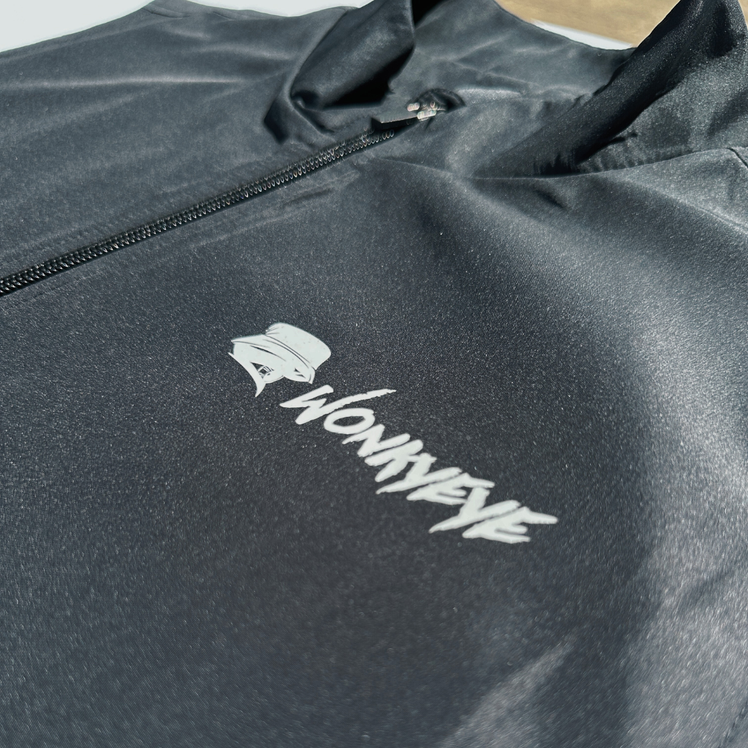 Striking the Perfect Balance: Comfort and Functionality of Lightweight Gilets for Windy Rounds on the Golf Course